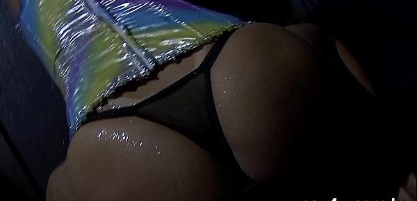  Strip-tease da deliciosa, sexy e estrela pornô Nikki Rio